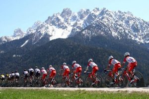 equipos Tour Los Alpes 2021