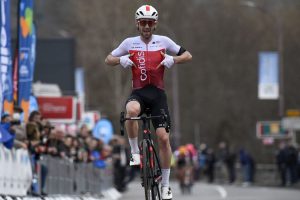 Thomas campeón Etoile Bességes