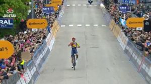 carlos verona haciendo solitario