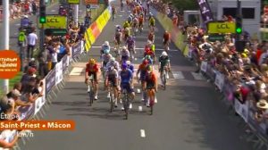 stewart sorprende macon sprint