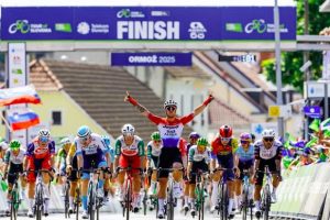 groenewegen sprint eslovenia molano