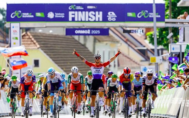 groenewegen sprint eslovenia molano