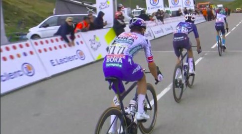 nada achacar primoz roglic