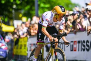 evenepoel gana pogacar líder