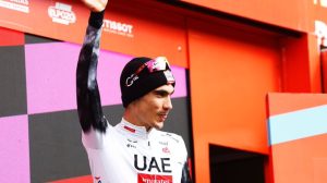 ayuso uae último año