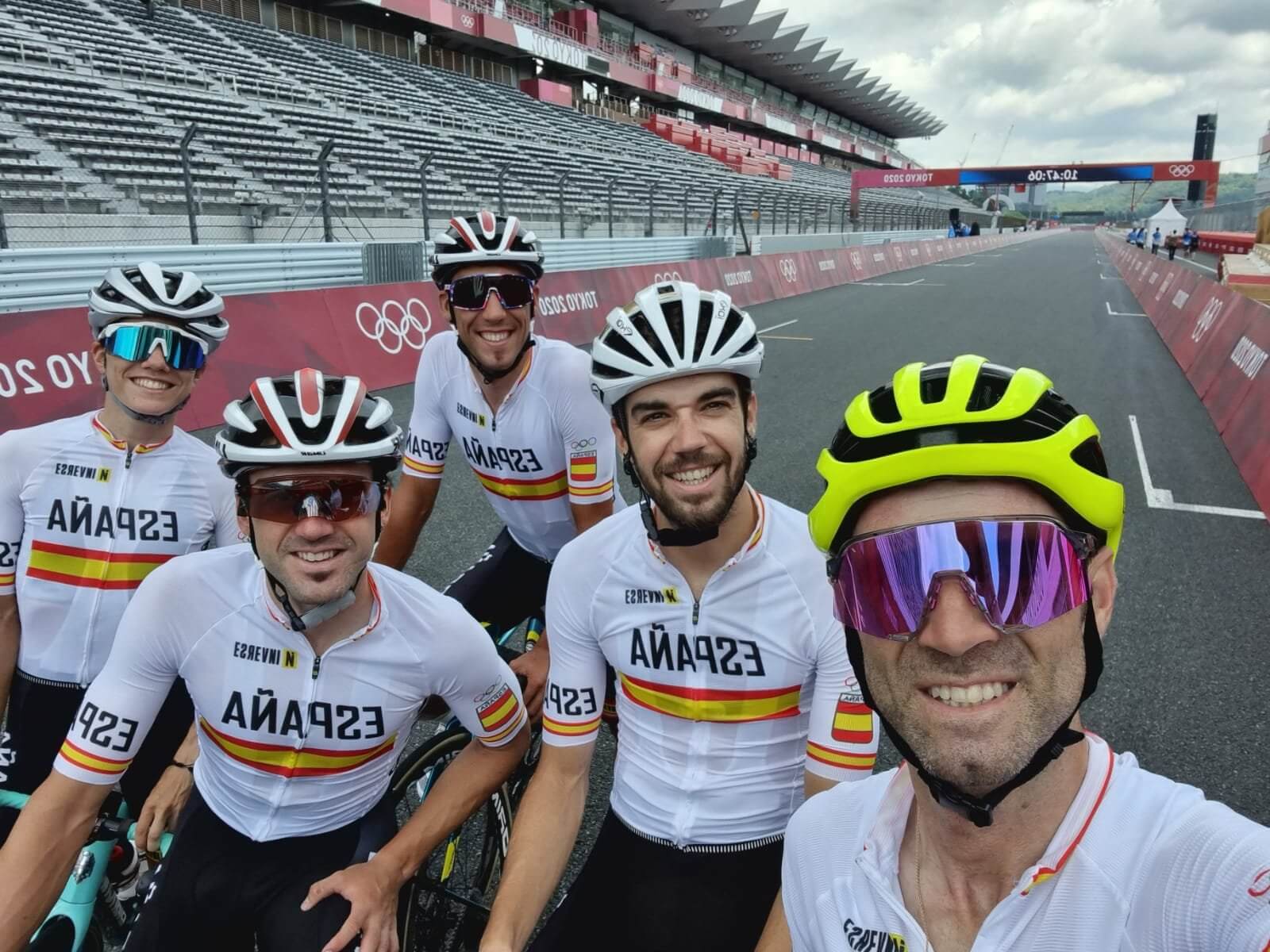 Los ciclistas españoles podrán competir - Metaciclismo