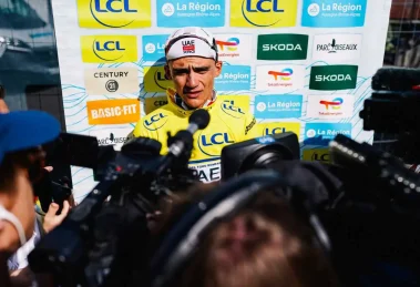 Isaac del Toro asciende al tercer lugar en el ranking UCI