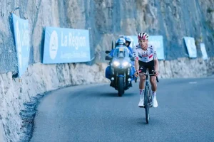 Isaac del Toro conquista el Tour Auvergne-Rhone-Alpes con victoria en la última etapa
