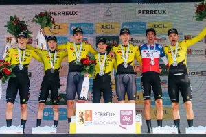 Matteo Jorgenson lleva al Visma Lease a Bike a lo más alto de la clasificación en la CRE