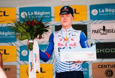 Van Gils se lleva la etapa 6 y Luke Tuckwell es el nuevo líder