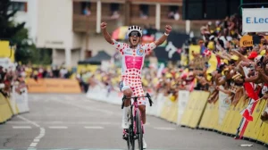 Doble triunfo de etapa de Richard Carapaz en el Tour de Francia