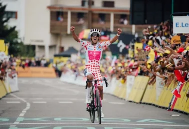 Doble triunfo de etapa de Richard Carapaz en el Tour de Francia