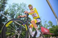 Tadej Pogacar escribe su nombre en la historia del Alpe d'Huez