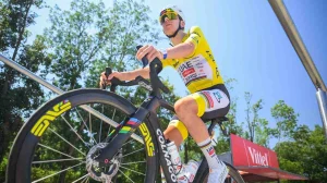 Tadej Pogacar escribe su nombre en la historia del Alpe d'Huez