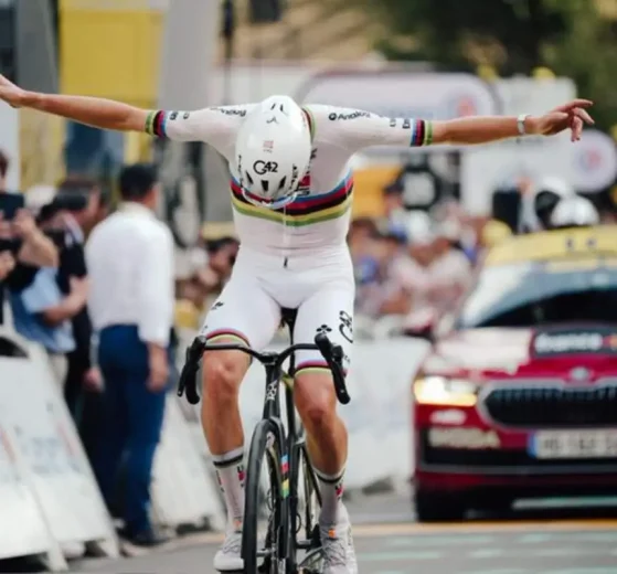 Tadej Pogacar establece una renta de más de dos minutos tras la sexta etapa del Tour
