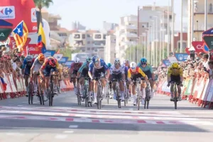 Matthew Brennan lidera las quinielas para la etapa 11 de La Vuelta