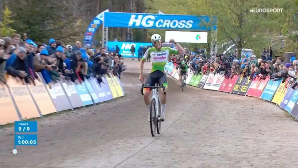 Victoria de Wyseure en Heerderstrand y cuarto puesto de Felipe Orts